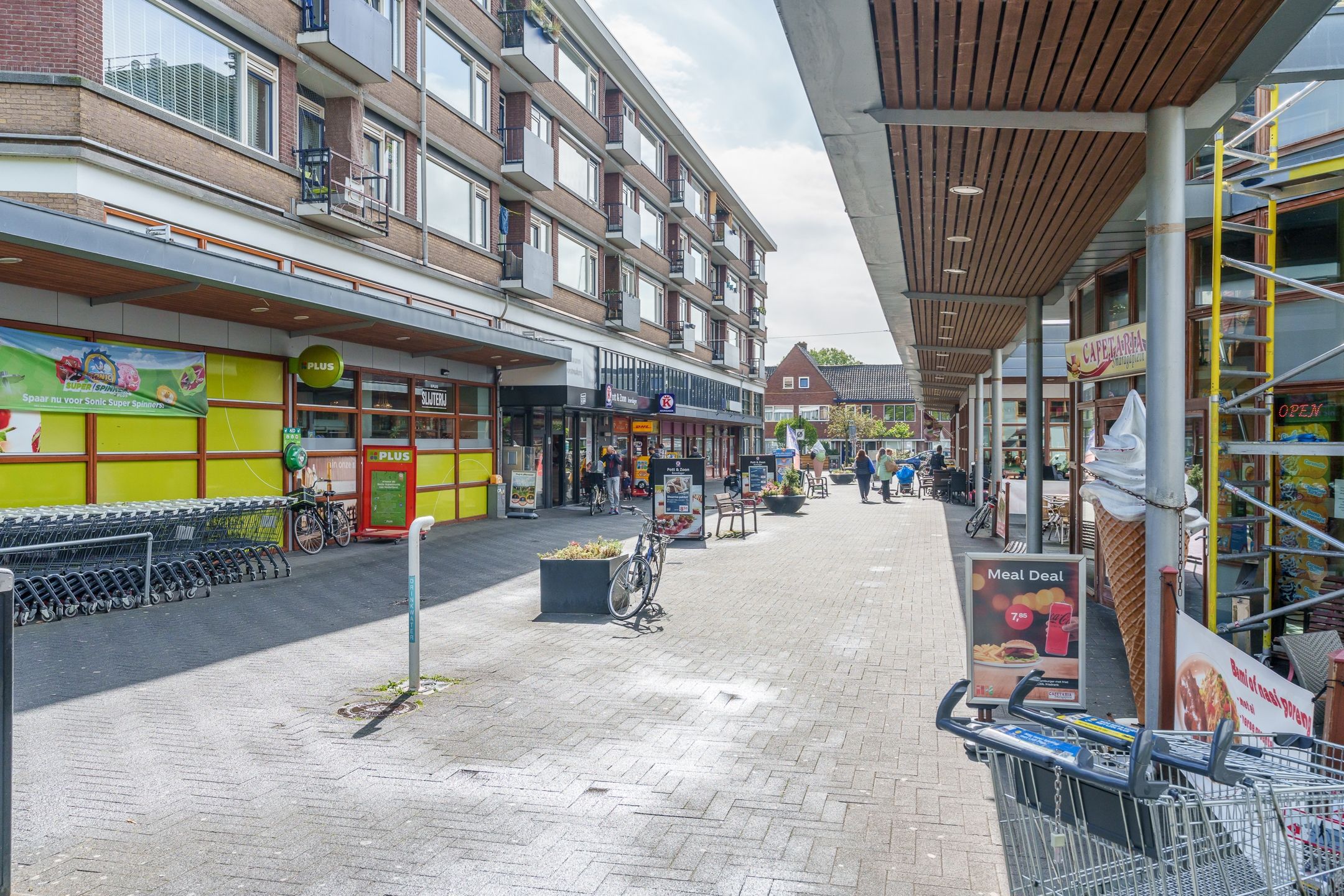 Ready-to-move ground floor apartment with sunny south-facing garden in Utrecht — 75