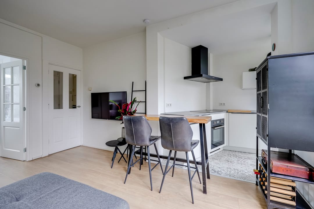 Ready-to-move ground floor apartment with sunny south-facing garden in Utrecht — 12