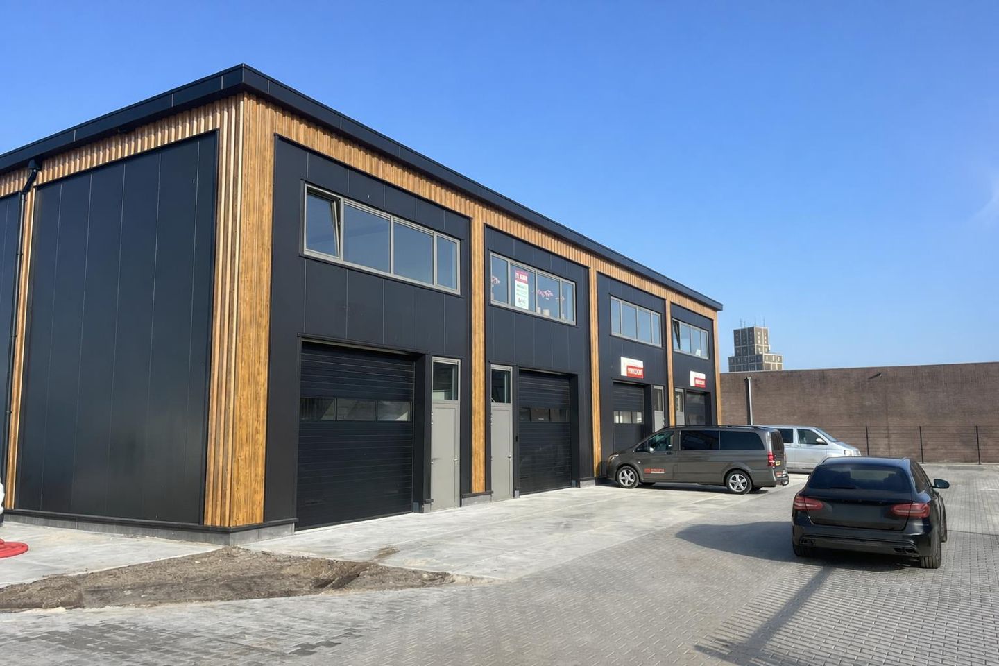 Bekijk foto 4 van J. van den Boschkade 6-13