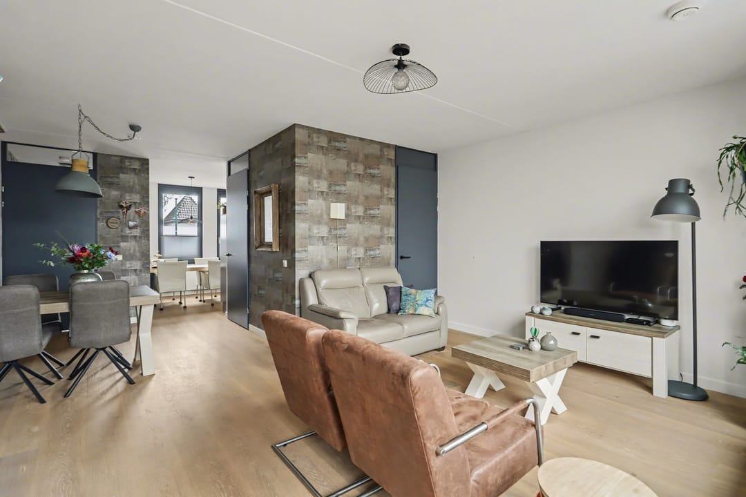 Foto 2 van Roestenbergstraat 74