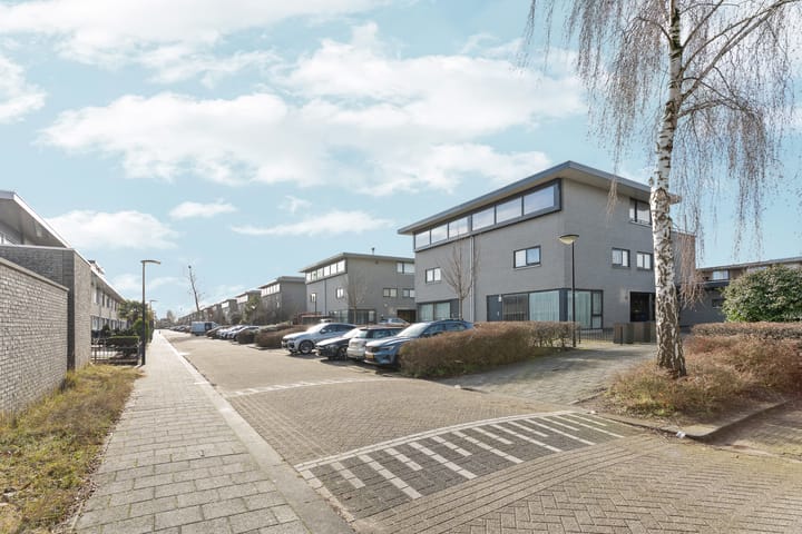 Photo 44 of Jerseystraat 93