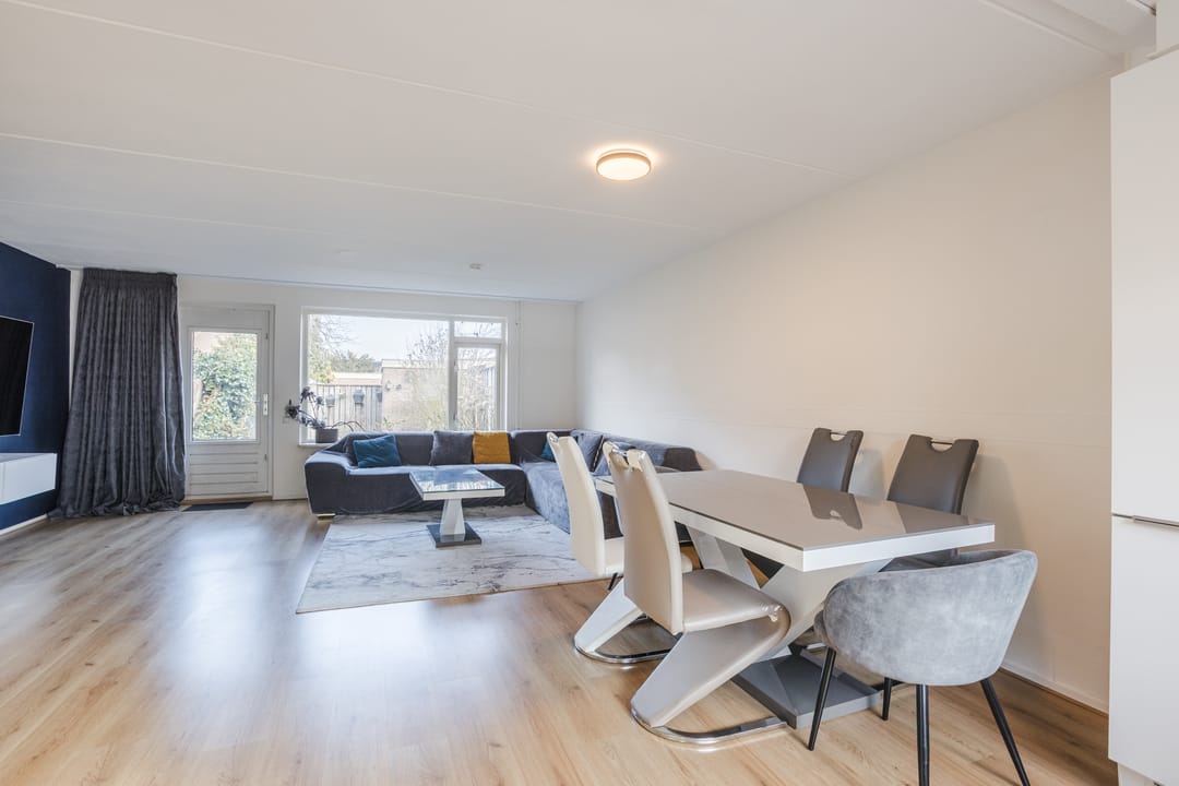 Foto 11 van Louis van Gasterenstraat 194