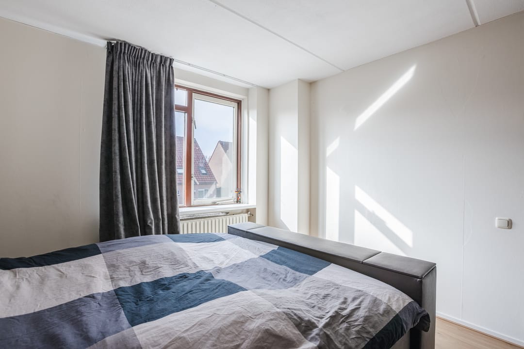 Foto 22 van Louis van Gasterenstraat 194