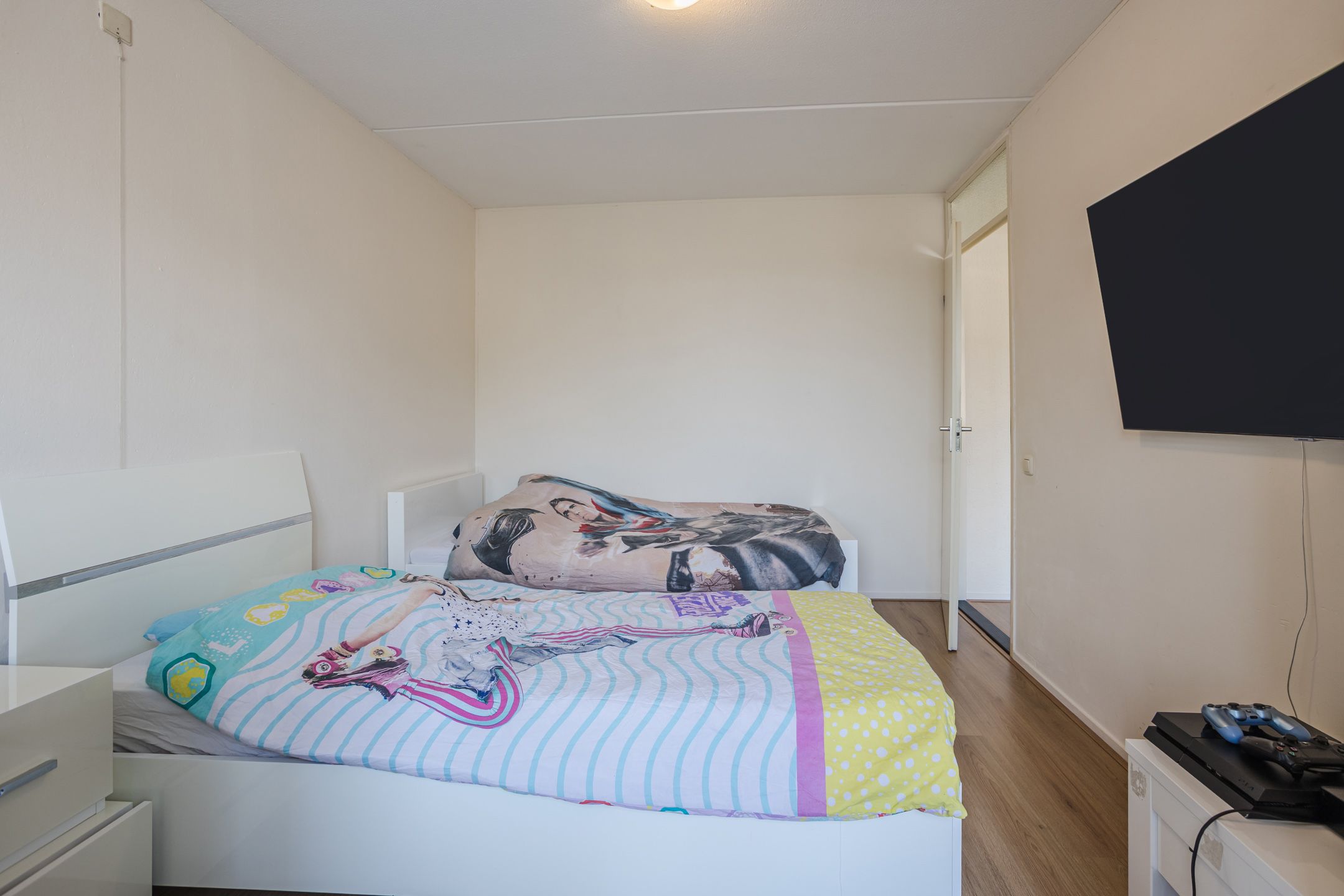 Foto 24 van Louis van Gasterenstraat 194