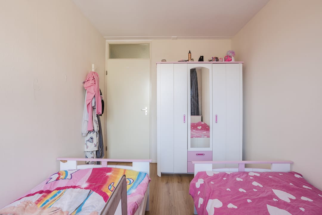 Foto 26 van Louis van Gasterenstraat 194