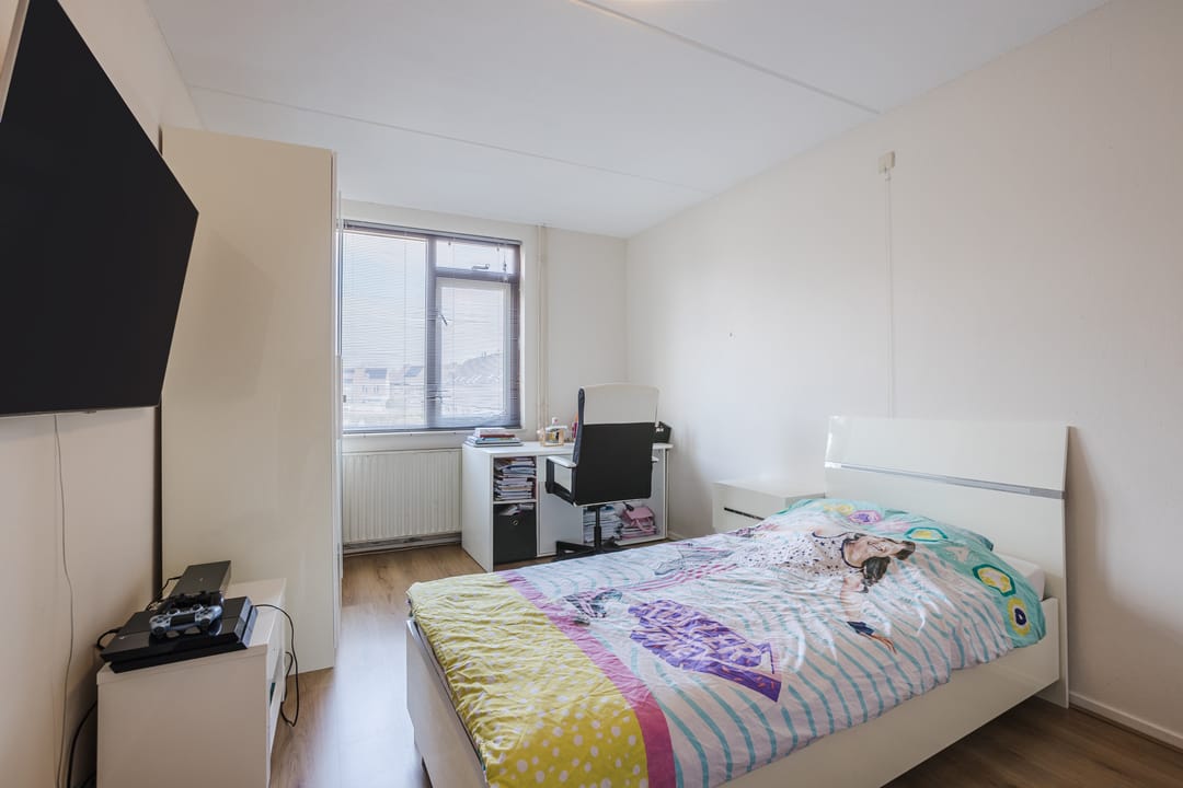 Foto 28 van Louis van Gasterenstraat 194