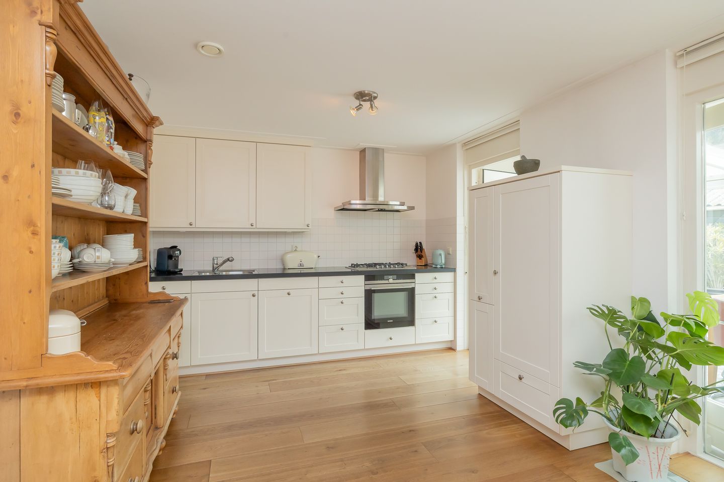 Foto 29 van Professor Zeemanstraat 53