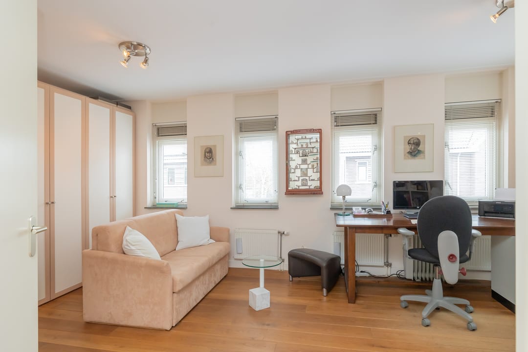 Foto 38 van Professor Zeemanstraat 53