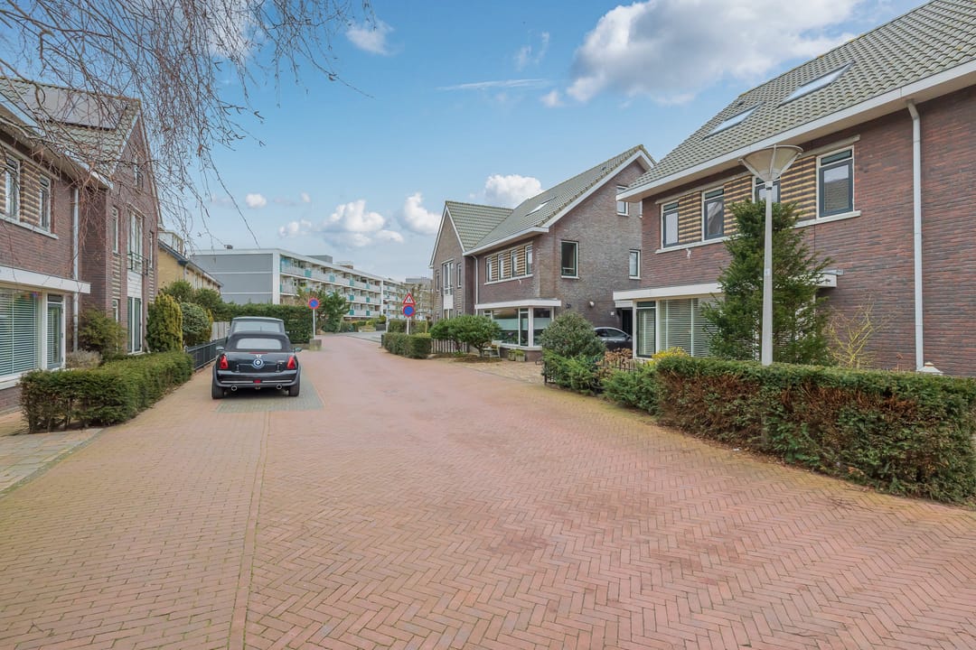 Foto 53 van Professor Zeemanstraat 53