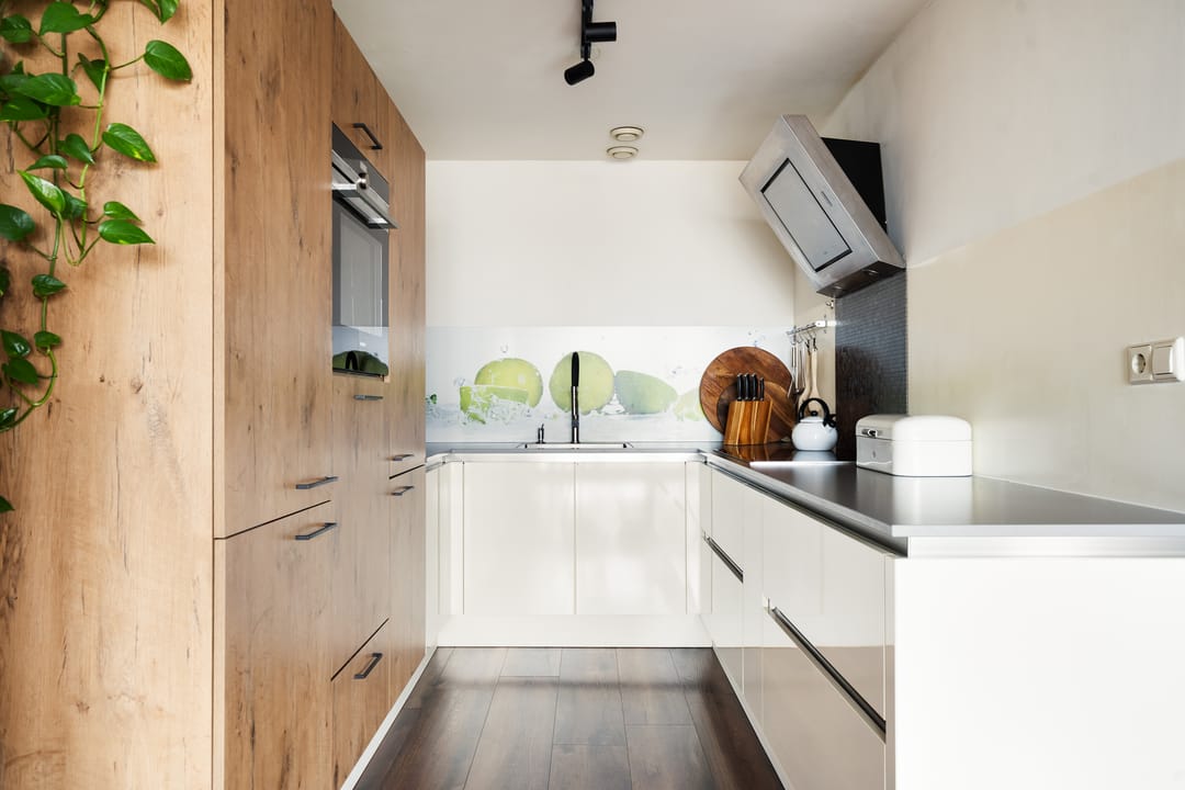 Photo 13 of Bronmos 48