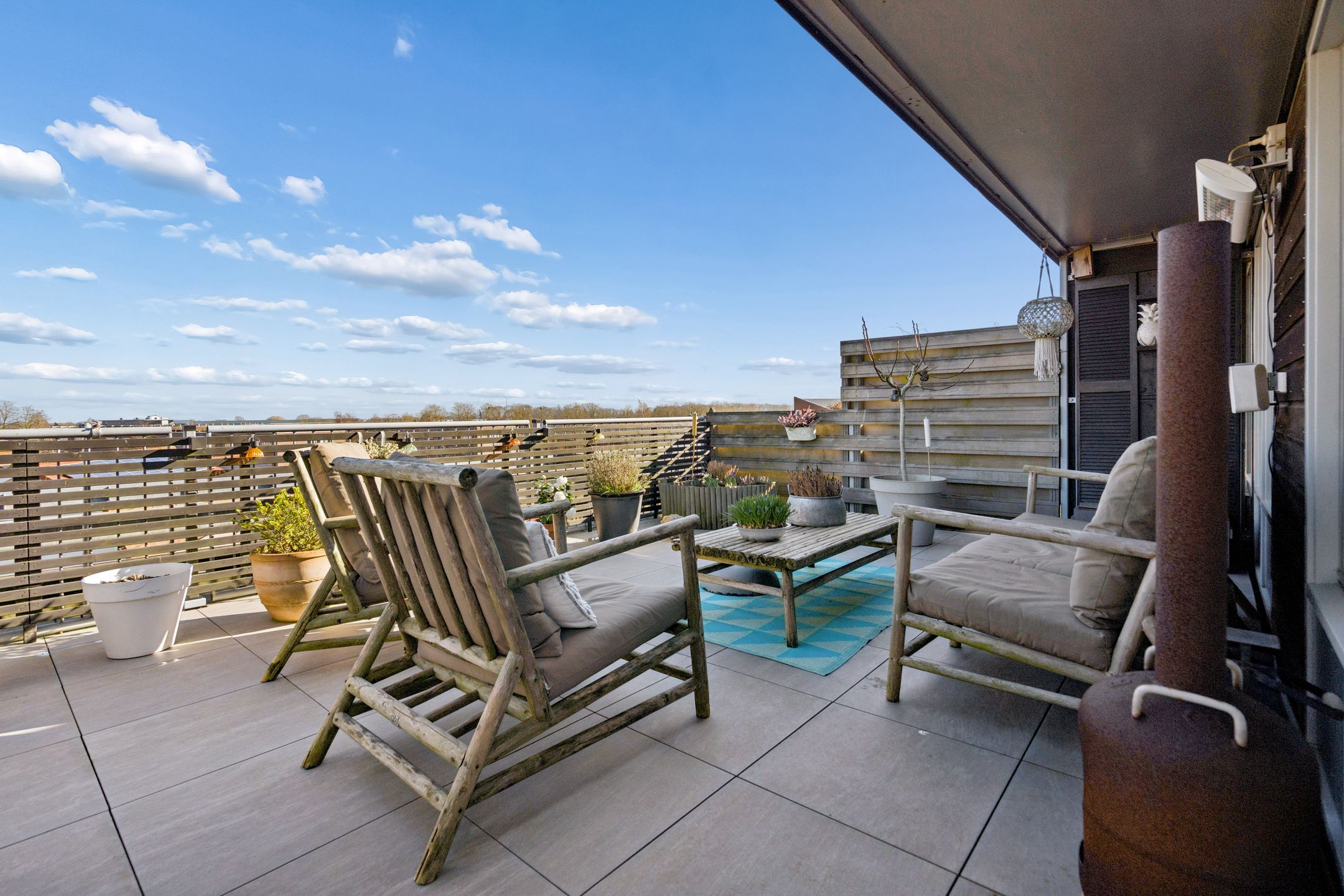 Photo 30 of Bronmos 48