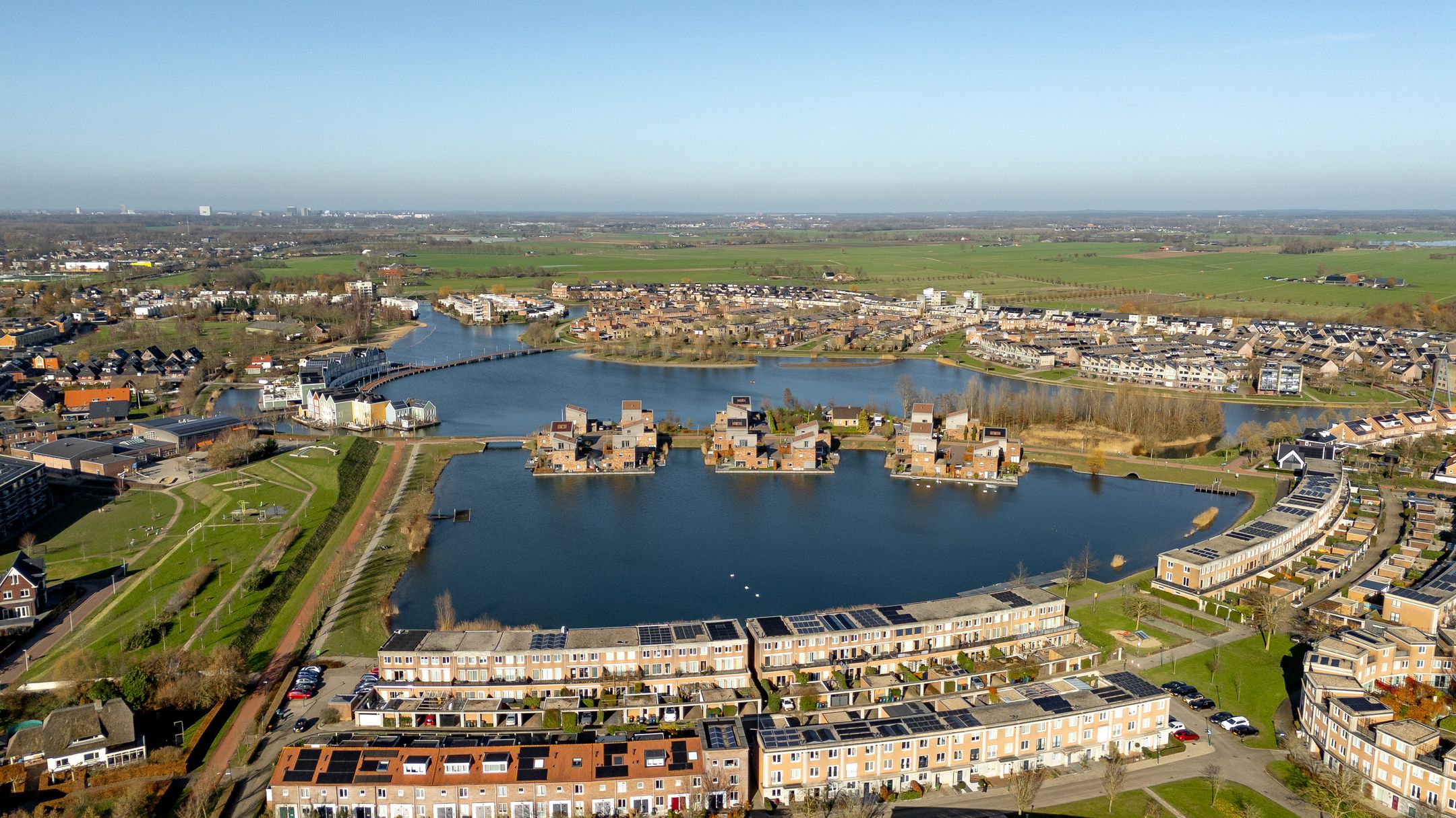 Photo 48 of Bronmos 48