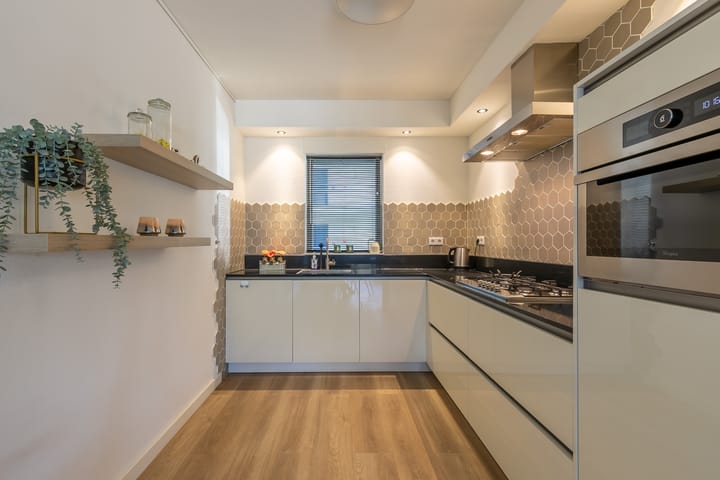 Photo 3 of Zandbergenlaan 101