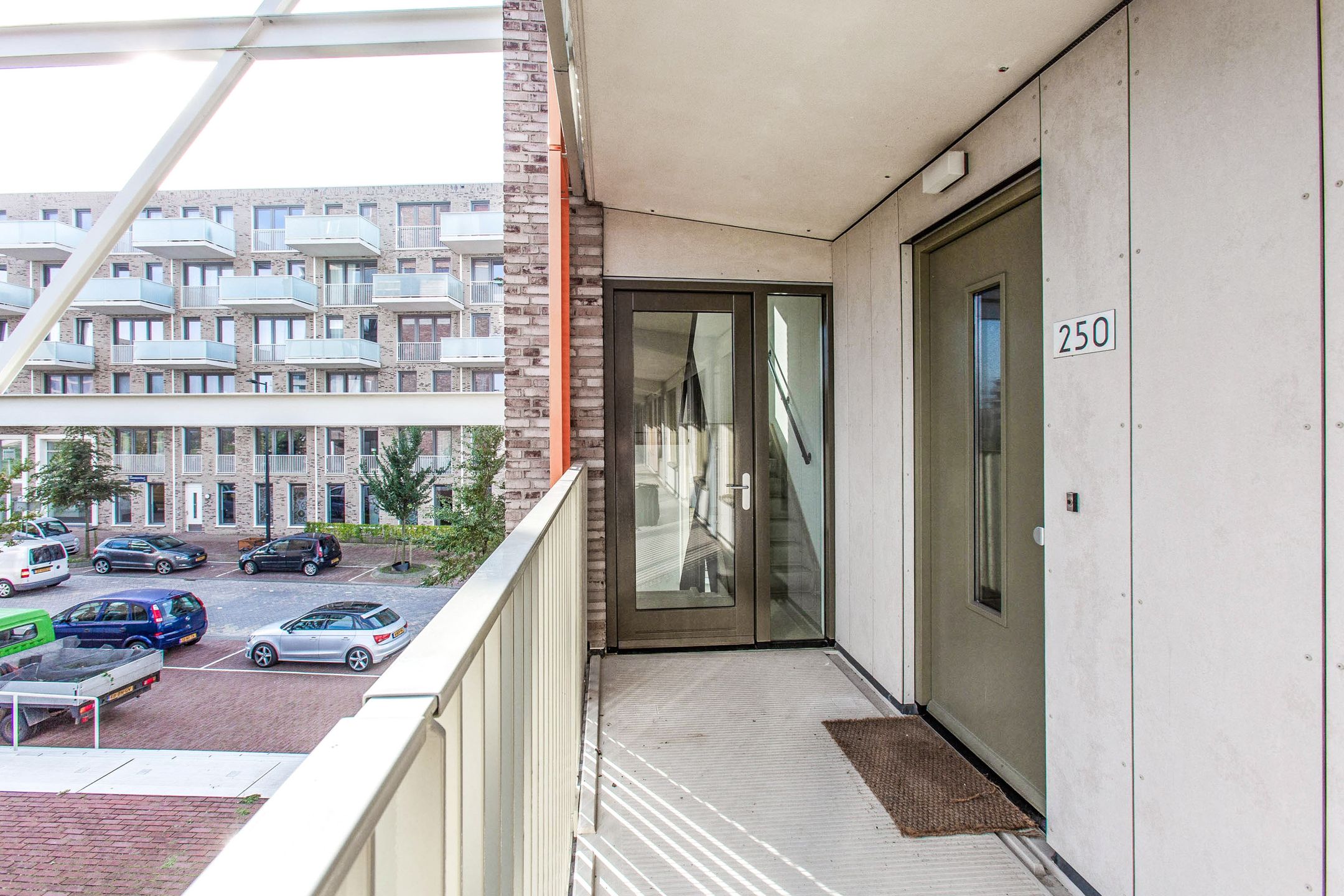 Foto 18 van Mary van der Sluisstraat 250