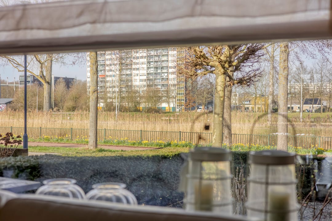 Foto 16 van John Lennonlaan 46