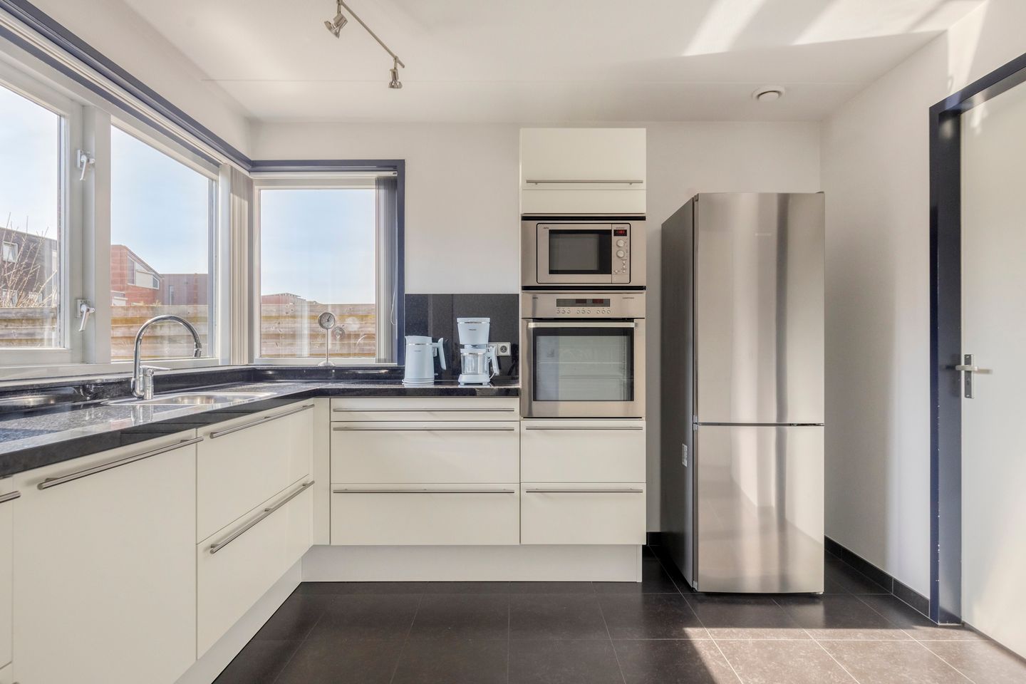 Foto 20 van John Lennonlaan 46