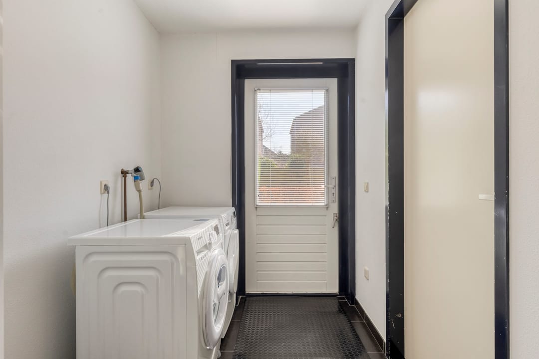 Foto 22 van John Lennonlaan 46