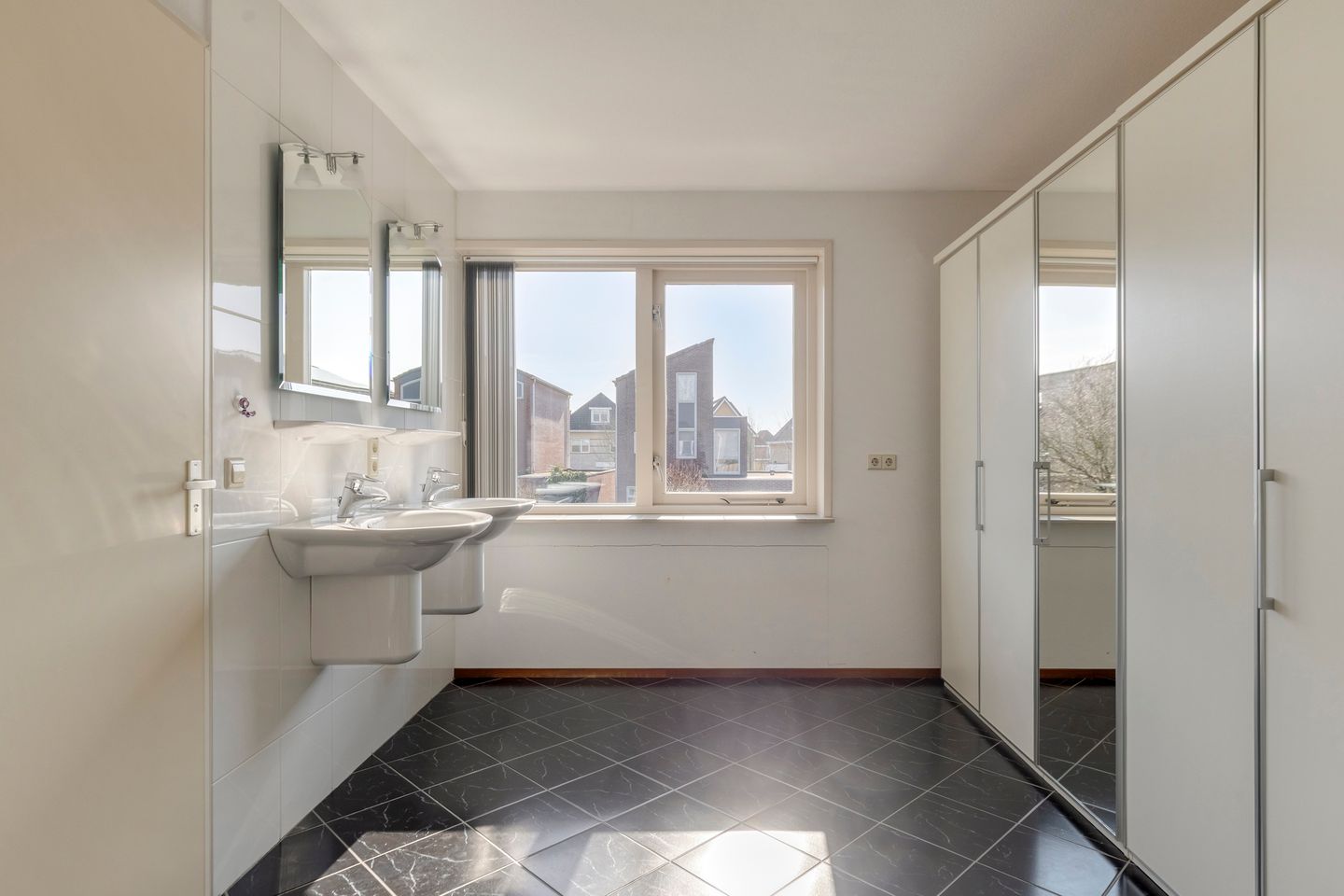 Foto 29 van John Lennonlaan 46