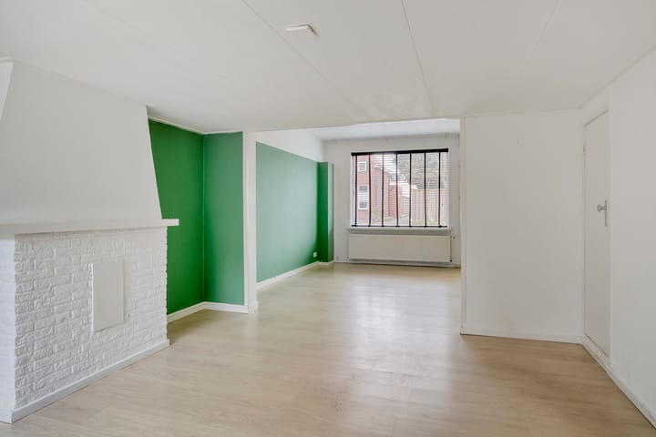 Photo 2 of Roomweg 195