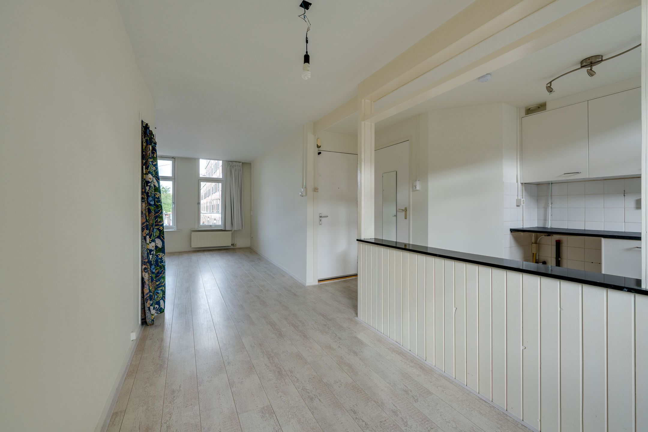 Photo 6 of Baarsstraat 35-1