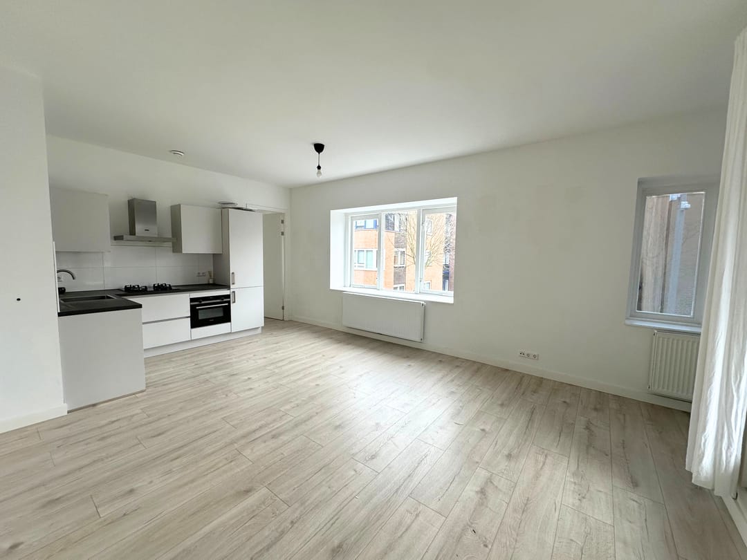 Photo 2 of Baanstraat 32-B