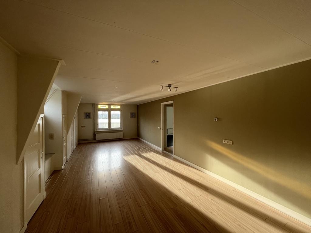 Photo 6 of Spoorstraat 17-A