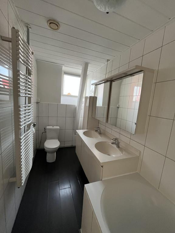 Photo 12 of Spoorstraat 17-A