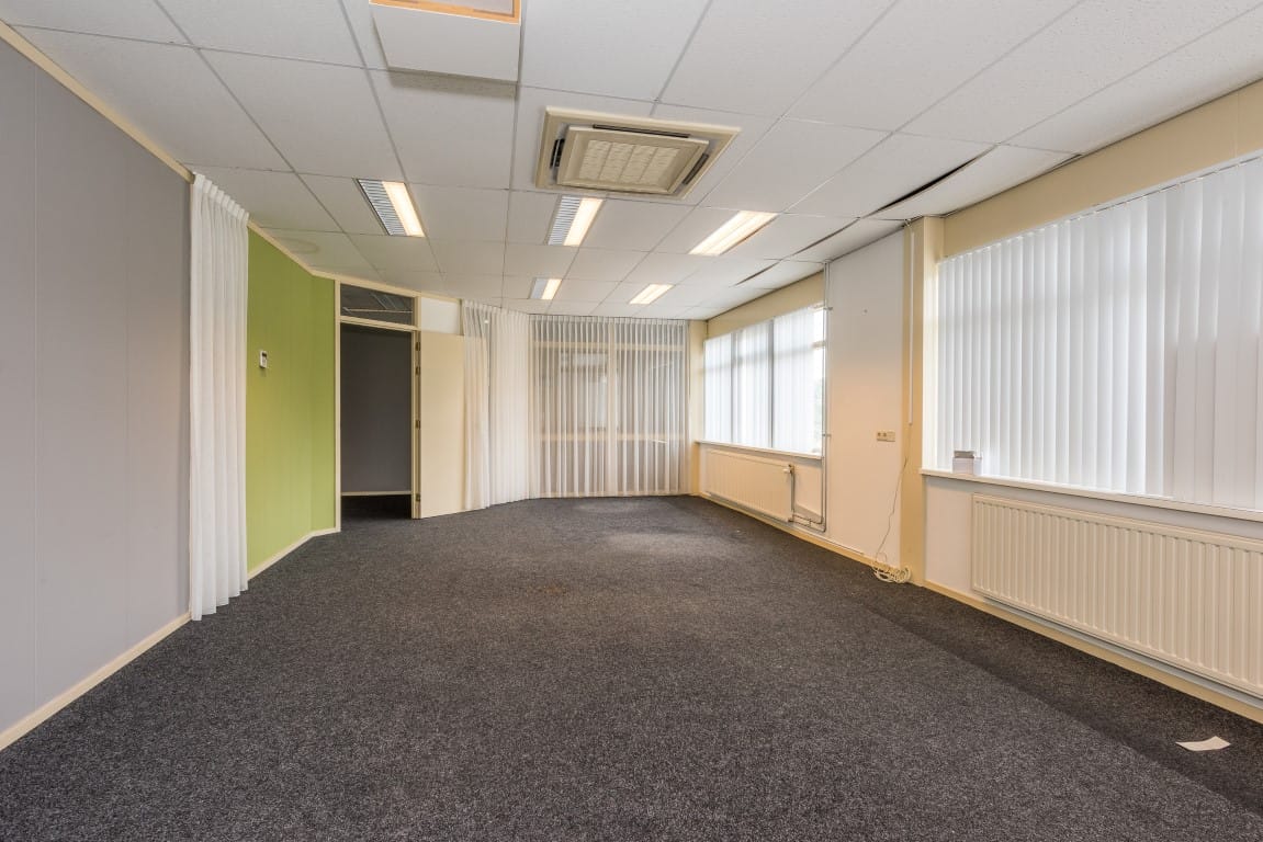 Bekijk foto 5 van Kattestaart 15