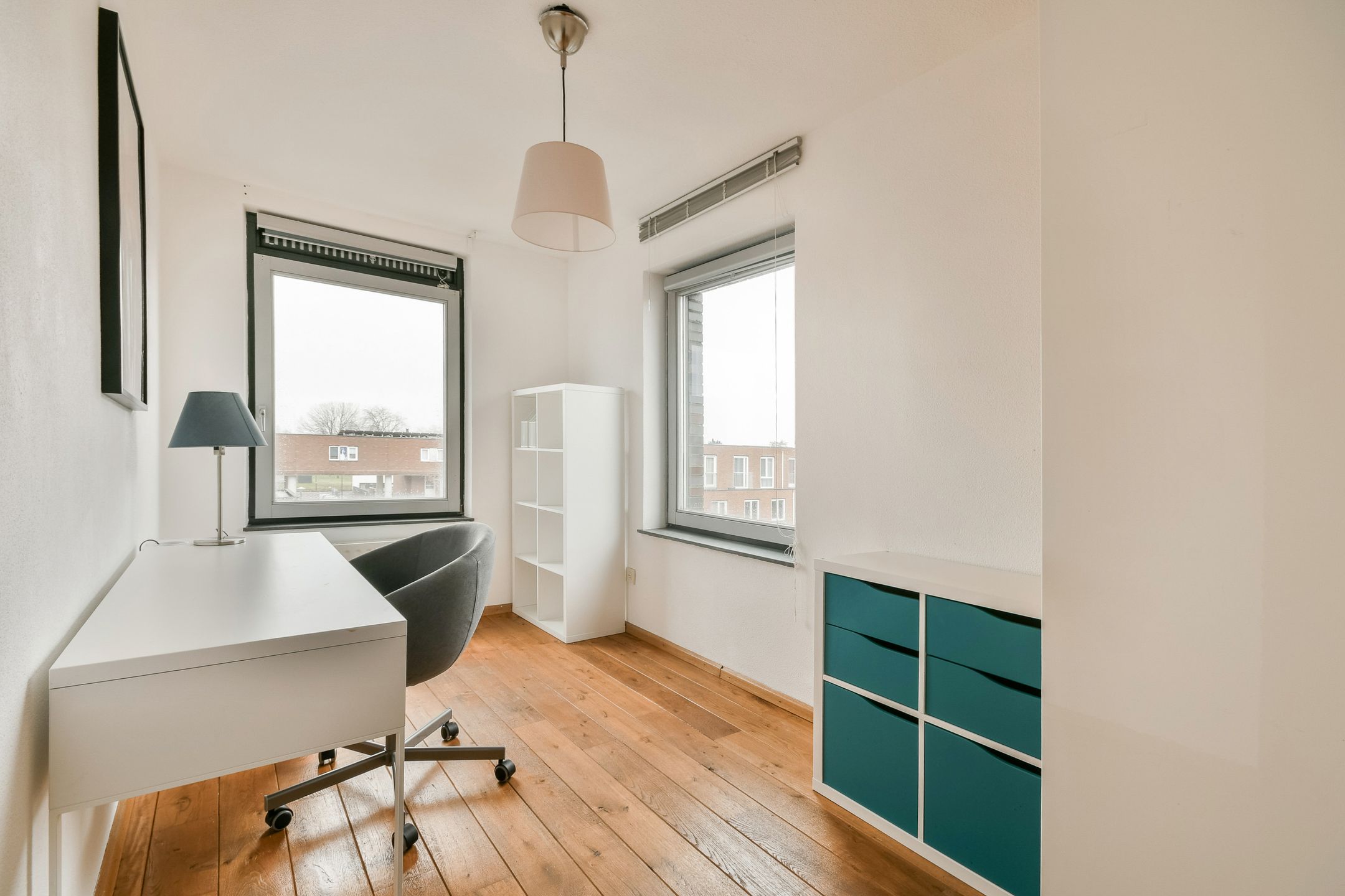 Spacious split-level corner home with park views in Amsterdam De Aker — 24