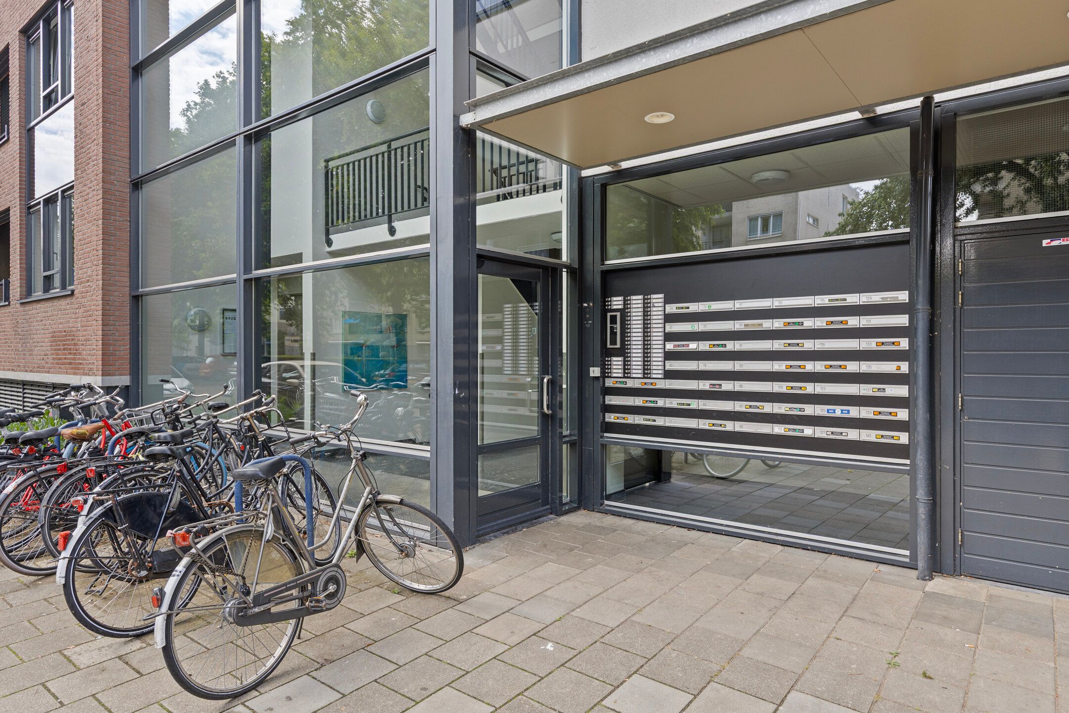 Photo 24 of Schoolstraat 165