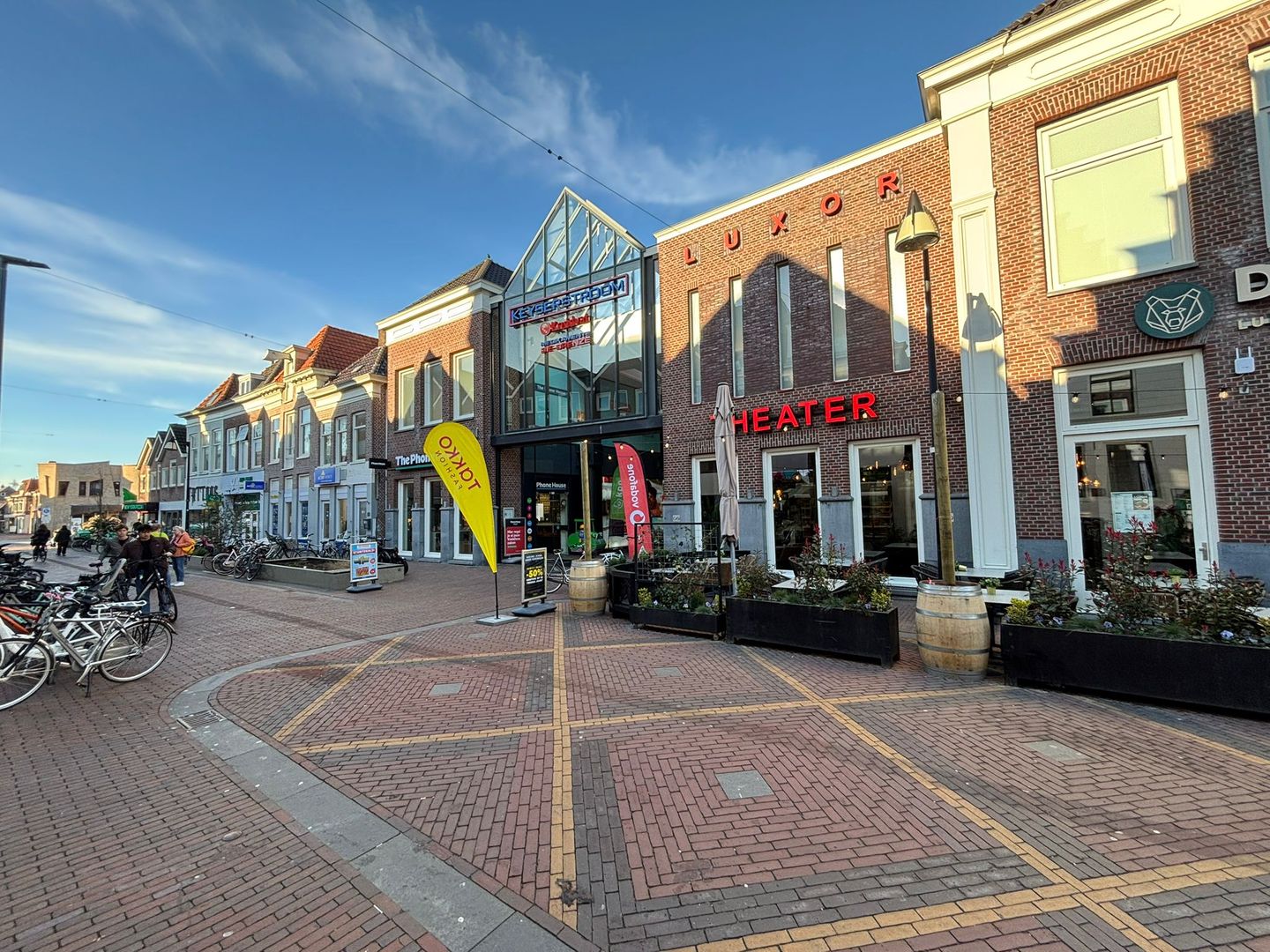 View photo 2 of Kruisstraat 14