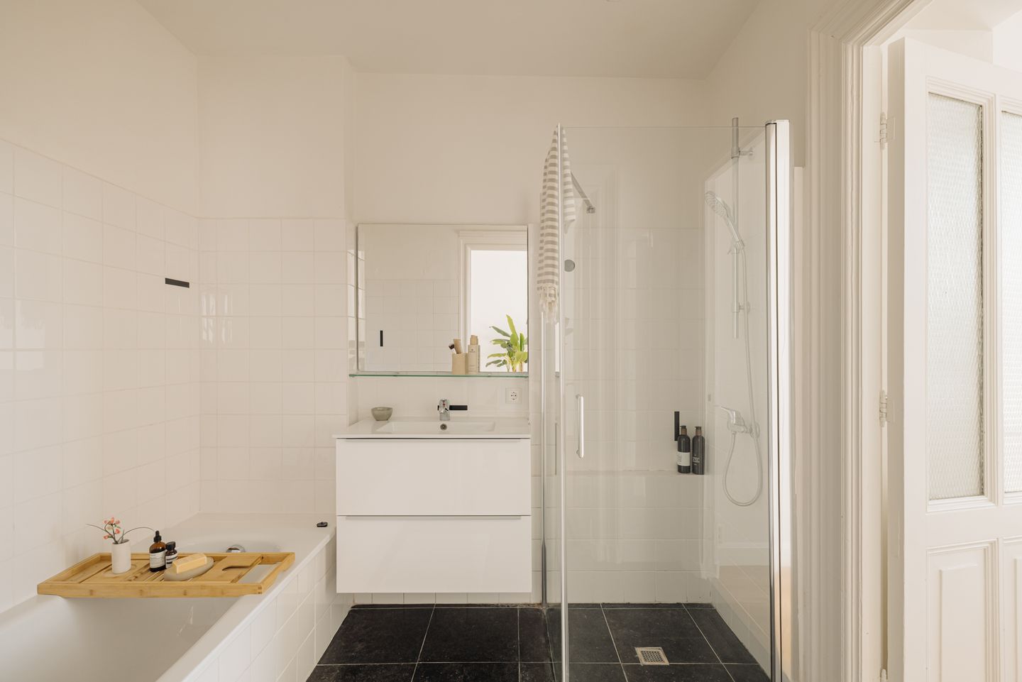 Foto 19 van Overtoom 14-2