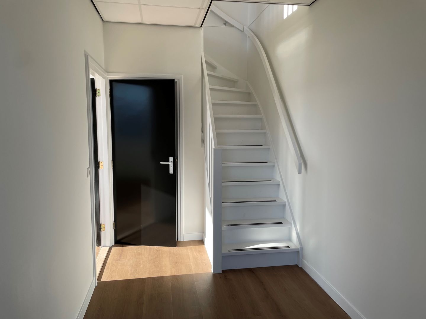 View photo 3 of Narvikweg 5-5