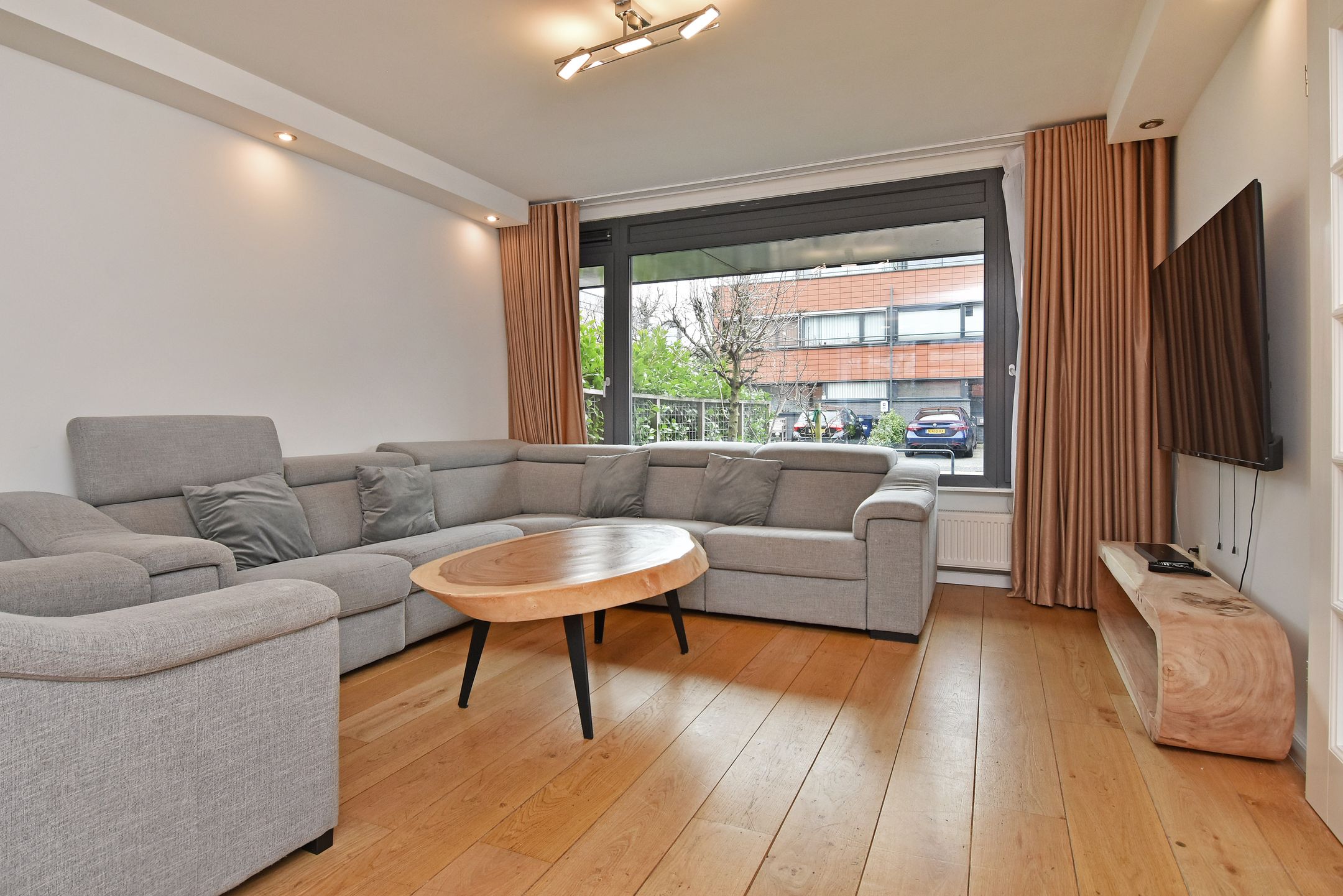 Photo 9 of Singravenstraat 38