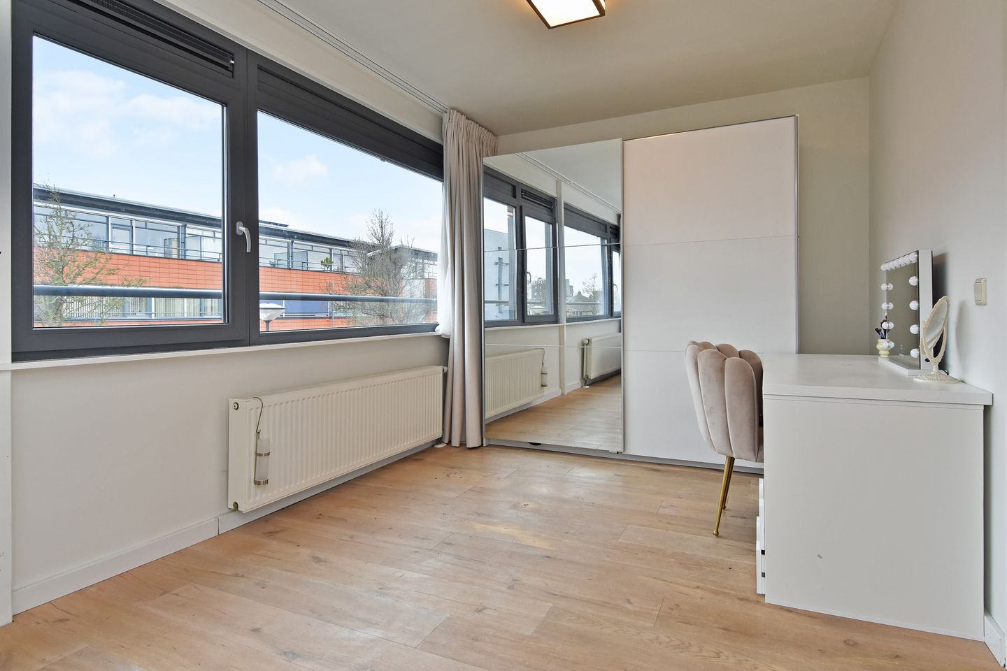 Photo 20 of Singravenstraat 38