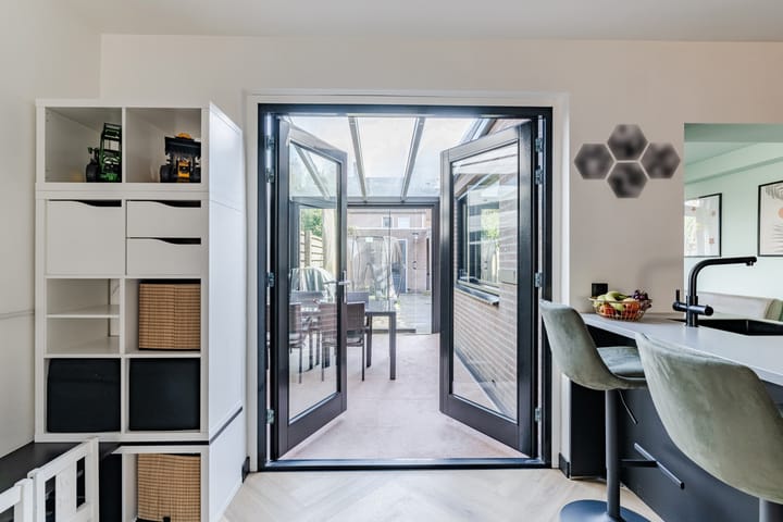 Modern Move-In Ready Corner Home with 4 Bedrooms and Lovely Garden in Berkel-Enschot — 22