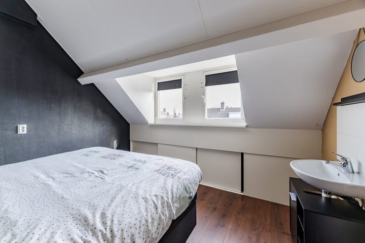 Modern Move-In Ready Corner Home with 4 Bedrooms and Lovely Garden in Berkel-Enschot — 43
