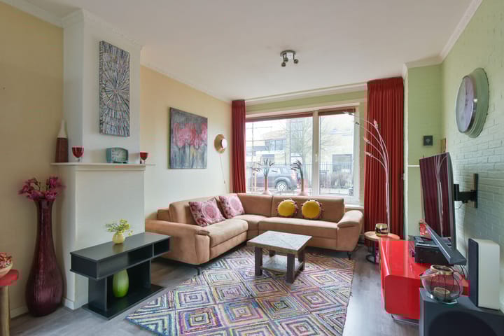 Foto 3 van van Oostzanenstraat 2