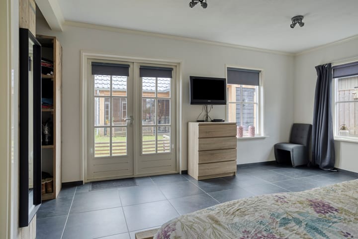 Photo 4 of Heuvelenweg 13