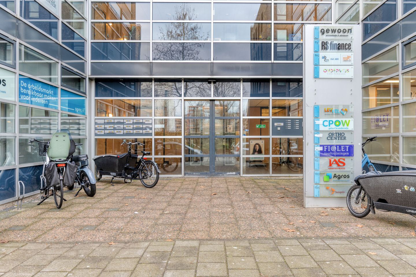 View photo 3 of Wielingenstraat 117