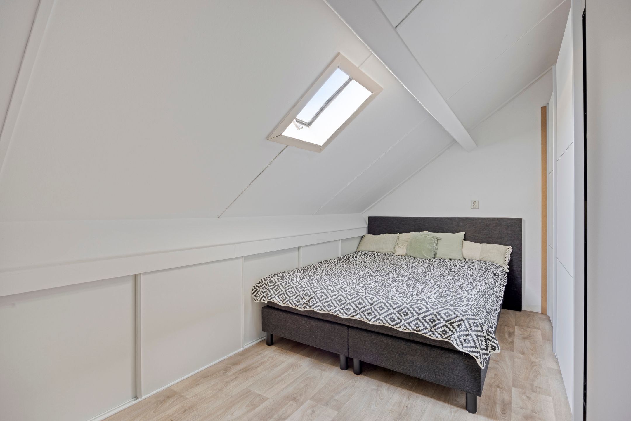 Photo 33 of Anemoonstraat 44