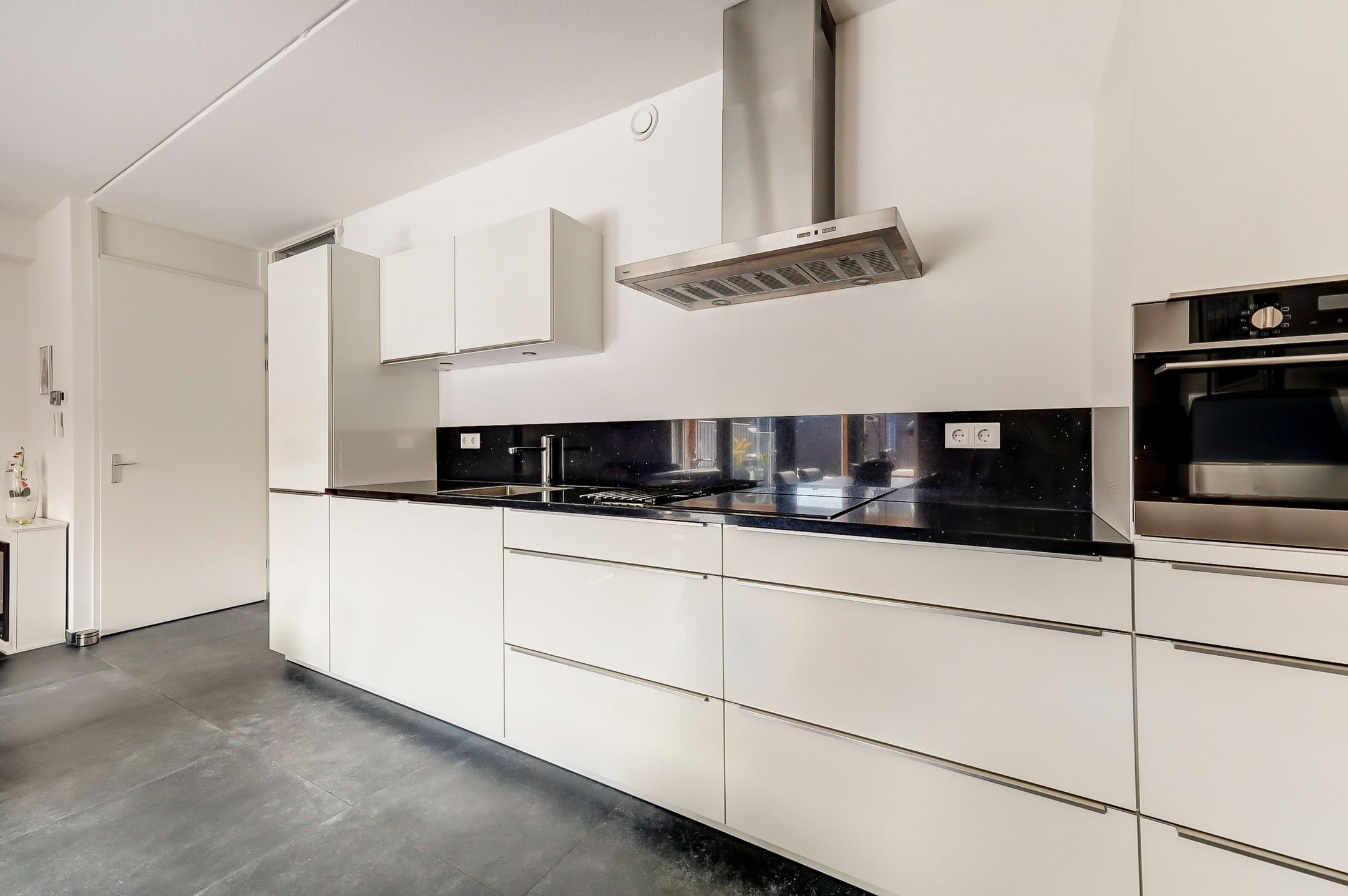 Foto 12 van Henri Dunantstraat 7