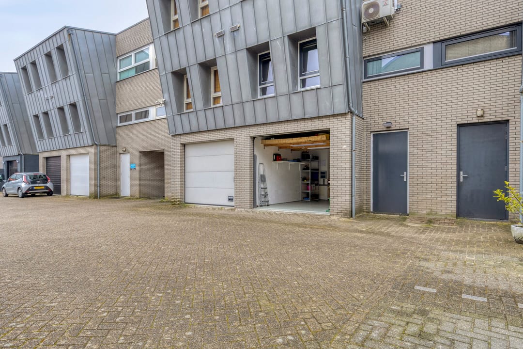 Foto 31 van Papegaaistraat 3