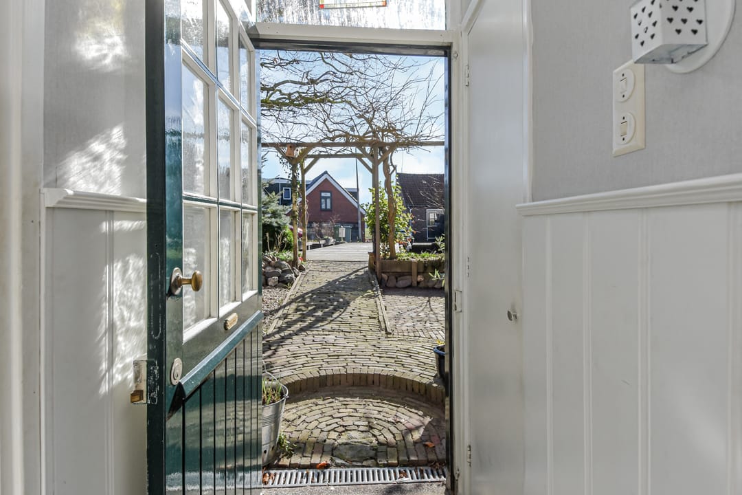 Photo 7 of Doctor van Noortstraat 73