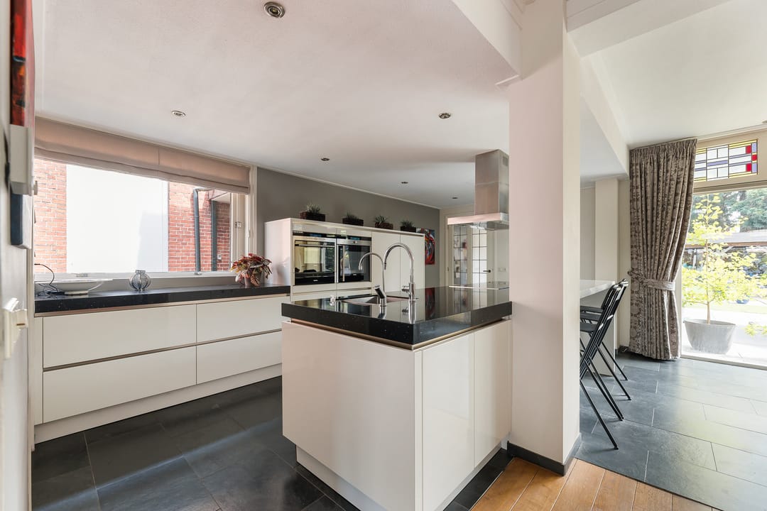 Foto 11 van Haaksbergerstraat 185