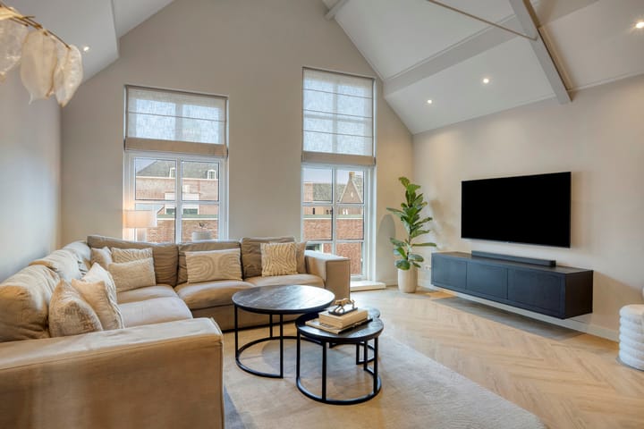 Photo 4 of Raadhuisplein 11