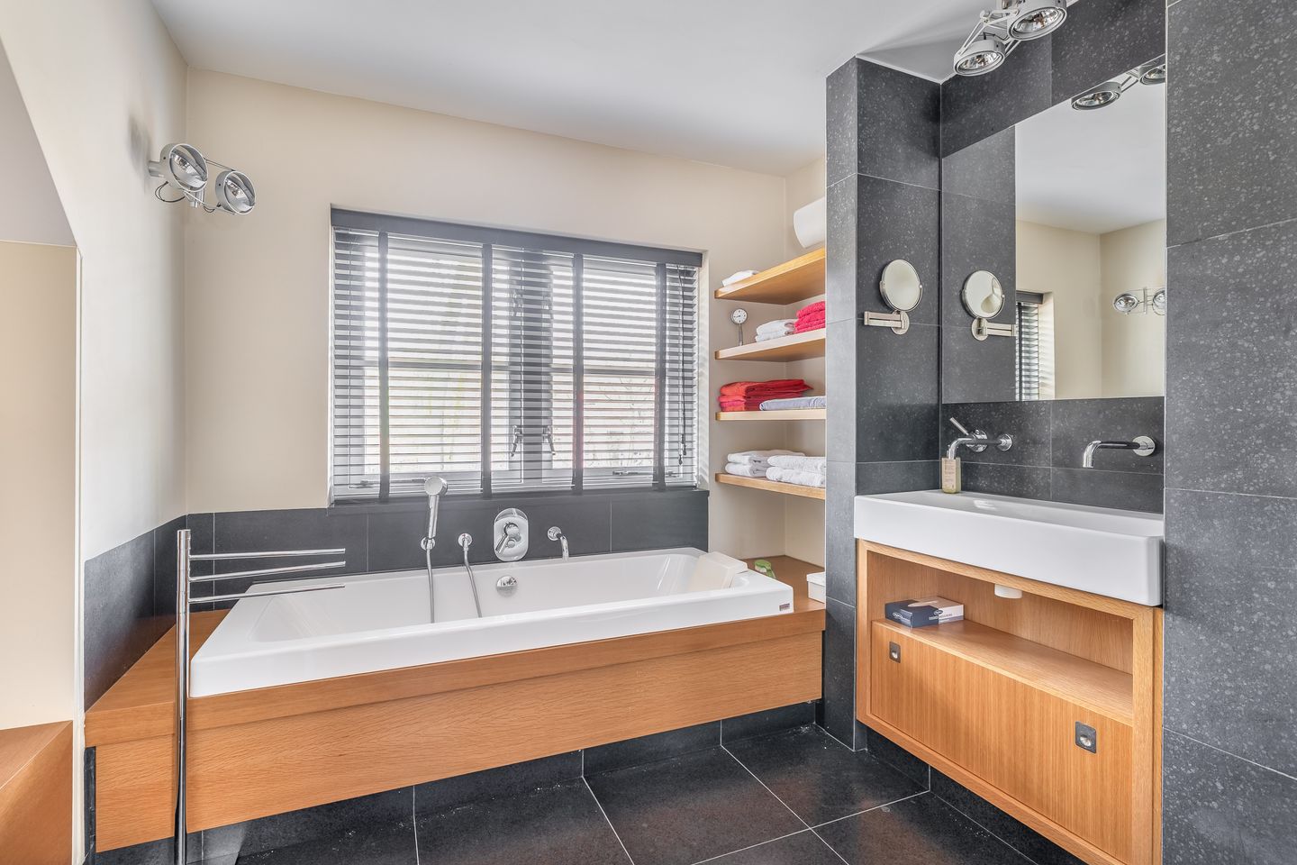 Foto 44 van Jan Smuldersstraat 52