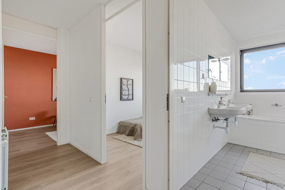 Foto 23 van Wadestein 84