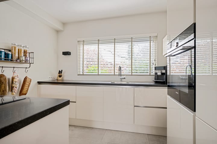 Spacious move-in ready family home near the Wolderwijd — 18