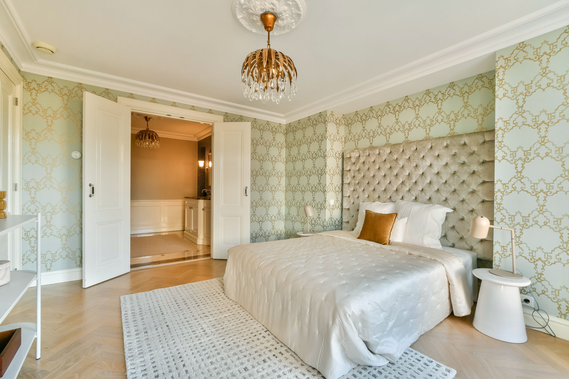 Photo 15 of Raadhuislaan 2